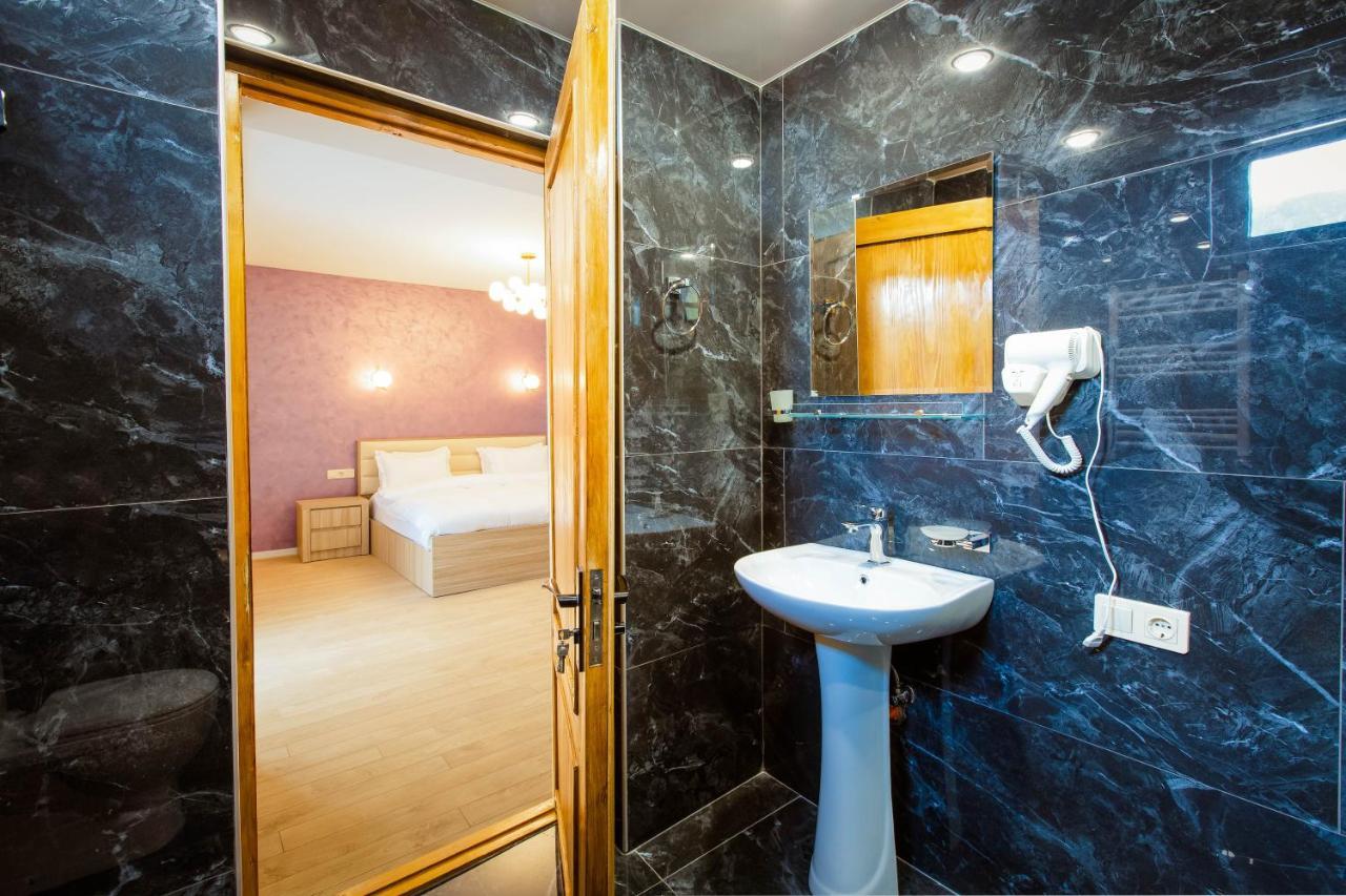 Hotel Mestia Inn Luaran gambar
