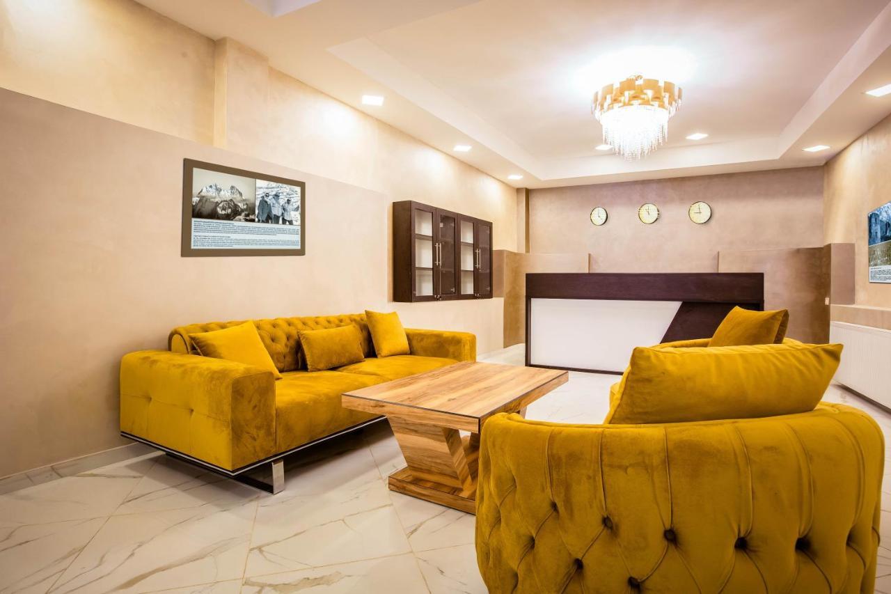 Hotel Mestia Inn Luaran gambar